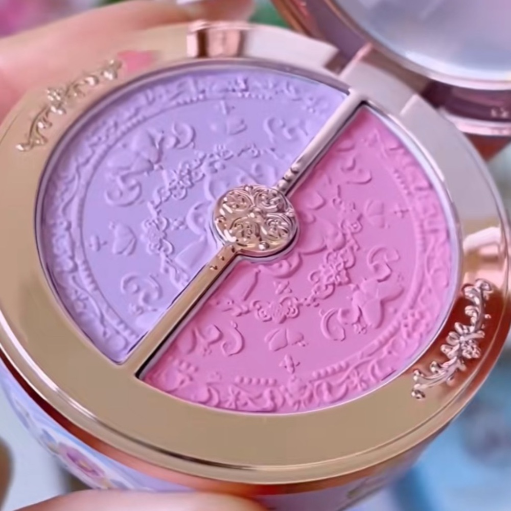 Flower Knows Butterfly Cloud Collar Blush Duo Fluttering Romance 04 BNIB